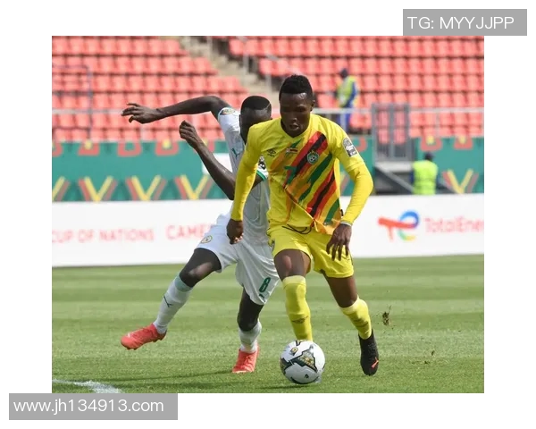 马内的传奇之路：从非洲小镇到世界足球巅峰的奋斗故事