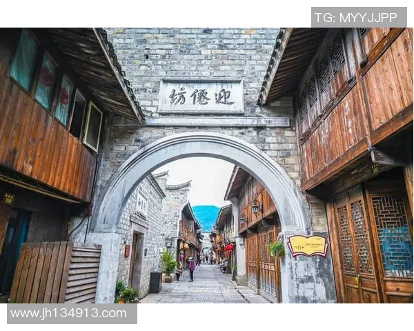 探索埃斯特旺的魅力与历史深度，感受这座城市的独特风情与文化底蕴